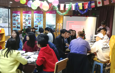 國際學(xué)院舉辦主題英語角 邀請外教品嘗中國美食