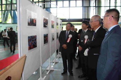 紀念中日邦交正常化45周年圖片展在福岡舉行