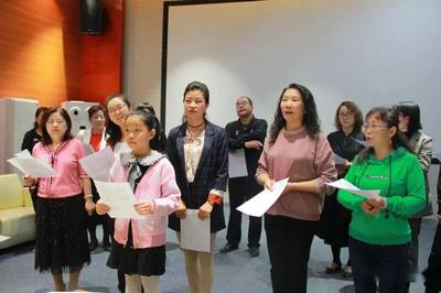 敦煌圖書館朗讀、配音愛好者積極準(zhǔn)備“慶國慶·迎中秋”誦讀節(jié)目
