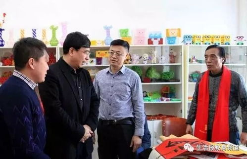 精準(zhǔn)扶貧暖民心 喜氣迎新福滿門 哈爾濱工業(yè)美術(shù)設(shè)計(jì)學(xué)校參加精準(zhǔn)扶貧經(jīng)驗(yàn)交流會(huì)暨送福下鄉(xiāng)文化活動(dòng)